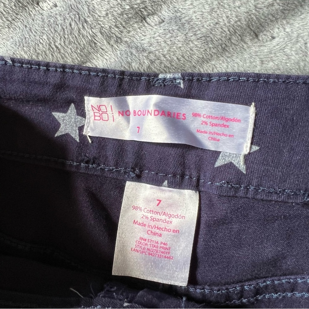 Star Shorts - Picture 5 of 5
